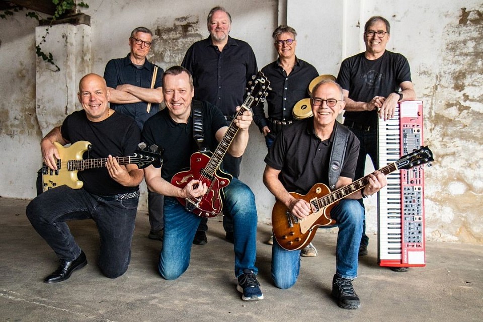 COVERMANIACS
